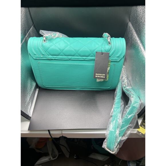 Badgley Mischka Quilted Bombe Pearl Crossbody Vegan Leather In Mint NWT - Picture 5 of 11